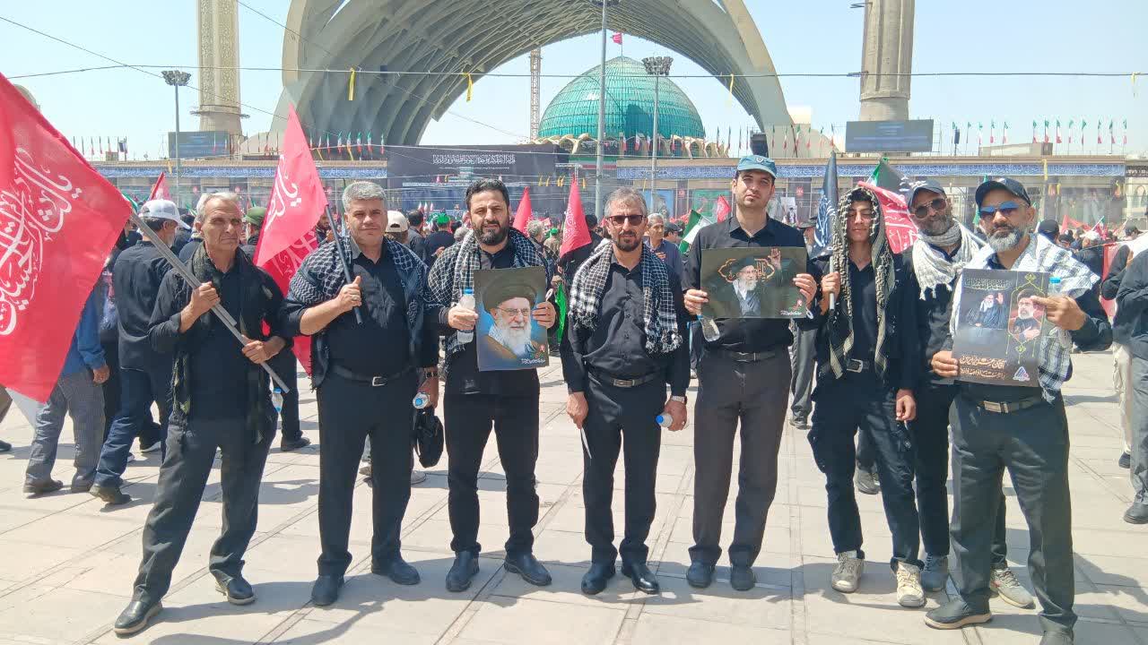حضور مدیریت و تعدادی از کارکنان آزمایشگاه فنی و مکانیک خاک استان گیلان در مراسم بدرقه تشییع پیکر مطهر شهید
